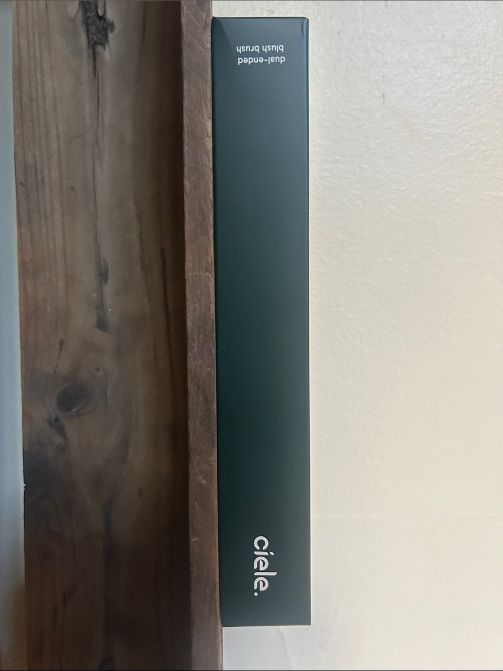 Ciele Dual-Ended Brush in Deep Forest Green